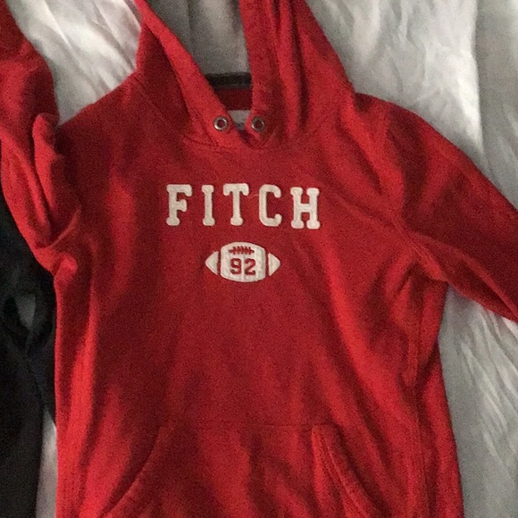 2 sweaters black and red - Picture 3 of 3